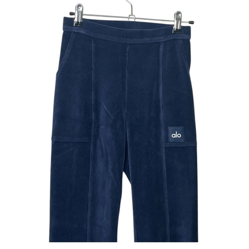 Alo Yoga Winter Break Flare Pant Women's XS Navy Micro Corduroy‎ High Waist Chic